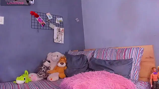 Snapshot of tiffbeatiful chatting on 02/20/25, 03:12 tiffbeatiful online show from 02/20/25, 03:12