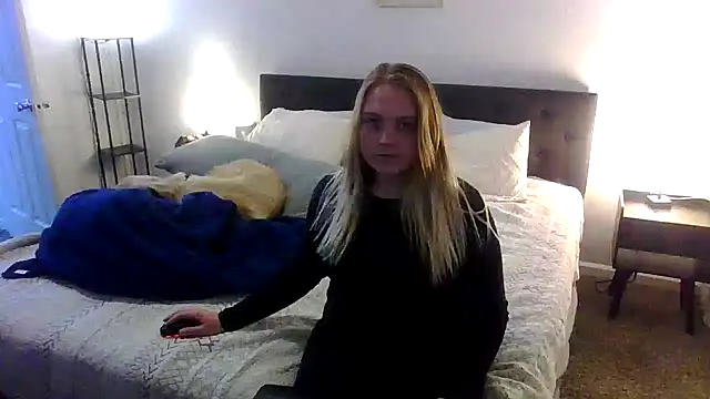 PhatAssBlond online show from 12/21/24, 11:13
