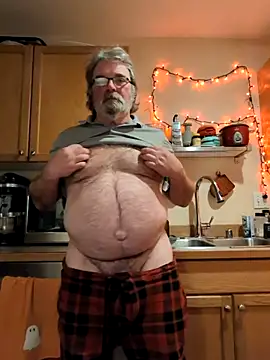 Snapshot of Doherty10 chatting on 11/21/25, 10:25 Doherty10 online show from 11/21/25, 10:25