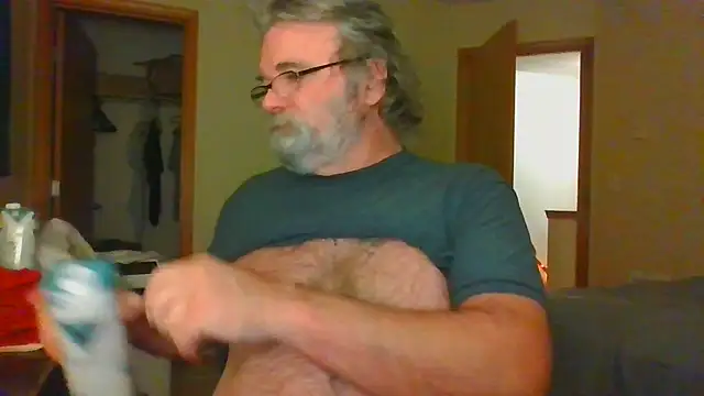 Snapshot of Doherty10 chatting on 11/24/25, 02:06 Doherty10 online show from 11/24/25, 02:06