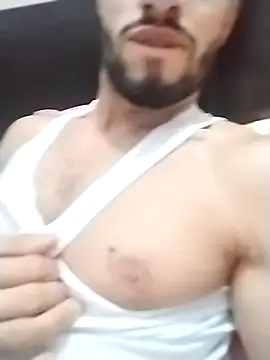 Snapshot of kevinjamer150890 chatting on 12/20/25, 04:30 kevinjamer150890 online show from 12/20/25, 04:30