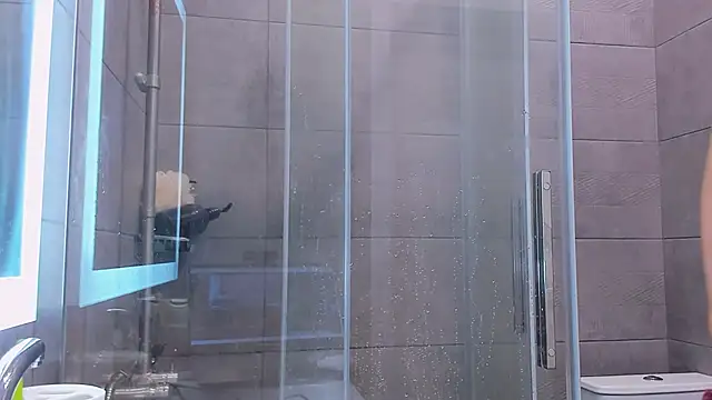 Melanie Angel online show from 01/29/25, 05:35