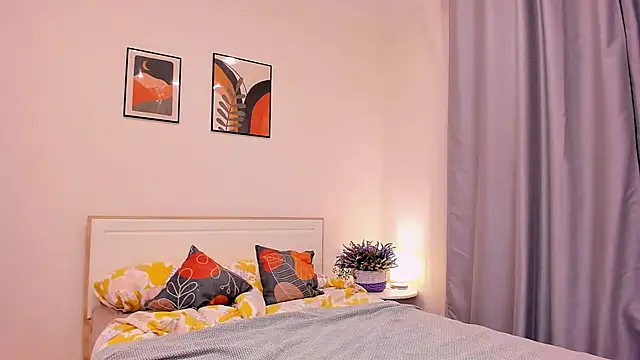 Melanie Angel online show from 02/08/25, 05:50