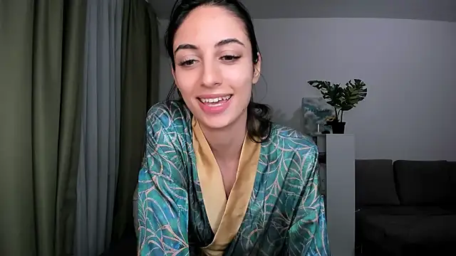 Snapshot of Melanie_Angel chatting on 05/07/26, 11:32 Melanie Angel online show from 05/07/26, 11:32