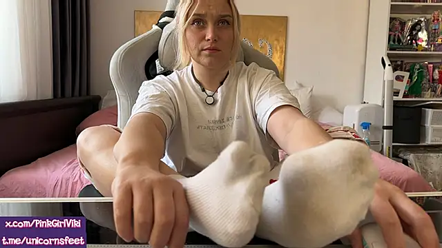 unicornsfeet online show from 04/09/26, 09:58