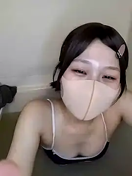 Snapshot of izumi__123 chatting on 12/27/24, 05:42 izumi 123 online show from 12/27/24, 05:42