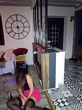 Snapshot of Jade_Emeraud chatting on 01/04/25, 12:05 Jade Emeraud online show from 01/04/25, 12:05