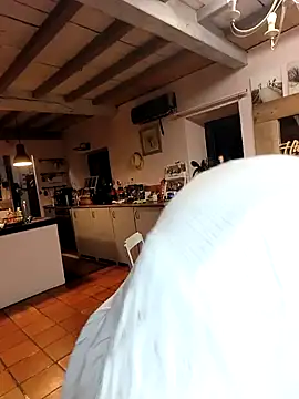 Snapshot of Jade_Emeraud chatting on 01/31/25, 06:03 Jade Emeraud online show from 01/31/25, 06:03