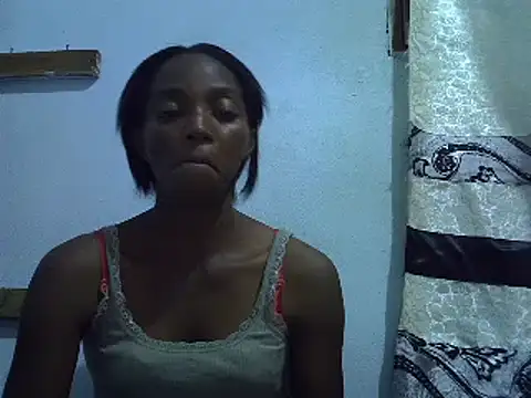 Snapshot of ElianeHot chatting on 02/15/25, 06:44 ElianeHot online show from 02/15/25, 06:44