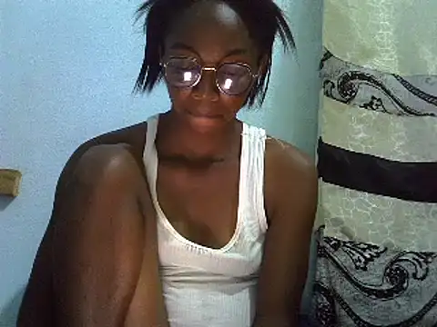 Snapshot of ElianeHot chatting on 02/20/25, 05:40 ElianeHot online show from 02/20/25, 05:40