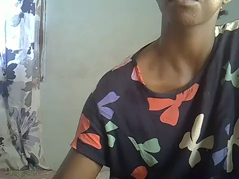 ElianeHot online show from 05/20/26, 12:00