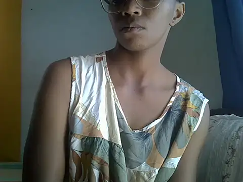 Snapshot of ElianeHot chatting on 07/18/26, 09:35 ElianeHot online show from 07/18/26, 09:35