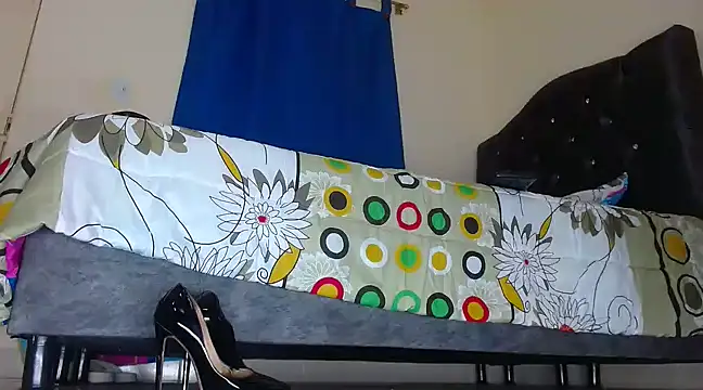 Valenn rey online show from 02/24/25, 06:47