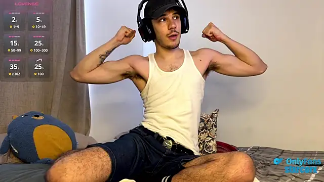 Snapshot of ilytheo chatting on 09/25/25, 07:06 ilytheo online show from 09/25/25, 07:06