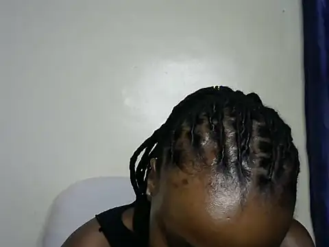 Snapshot of Rasta_tattooed chatting on 10/01/25, 03:34 Rasta tattooed online show from 10/01/25, 03:34