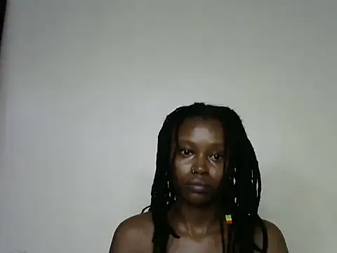 Snapshot of Rasta_tattooed chatting on 10/18/25, 03:35 Rasta tattooed online show from 10/18/25, 03:35