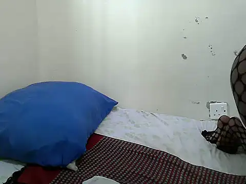 Rasta tattooed online show from 03/23/26, 08:40