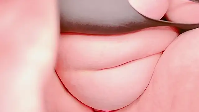 BiggyMelon online show from 11/15/25, 02:24