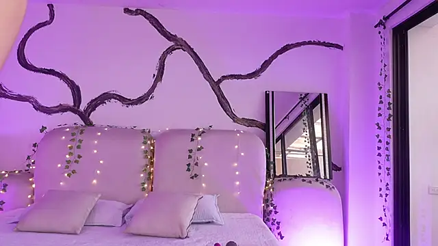 Rubi Sky online show from 12/19/25, 01:51