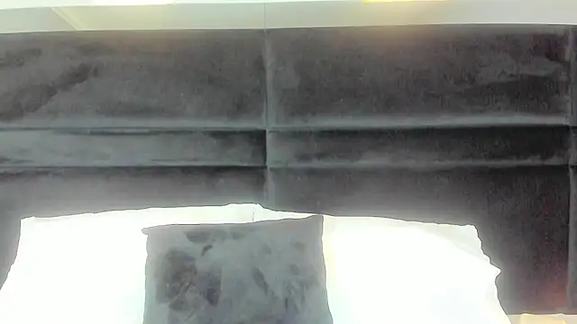 Snapshot of MiaStor chatting on 03/13/25, 05:39 MiaStor online show from 03/13/25, 05:39