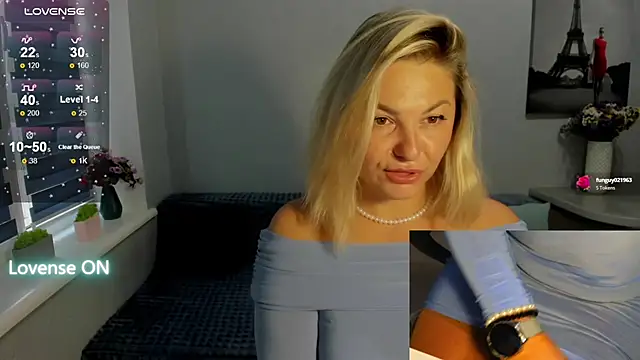 Snapshot of sweet___margaret chatting on 10/31/25, 06:58 sweet margaret online show from 10/31/25, 06:58