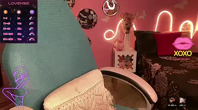 Snapshot of Kanika_9_ chatting on 02/11/25, 03:51 Kanika 9  online show from 02/11/25, 03:51