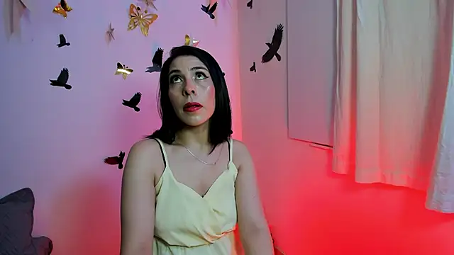 Snapshot of AdelleLennox_cg chatting on 11/10/25, 09:19 AdelleLennox cg online show from 11/10/25, 09:19