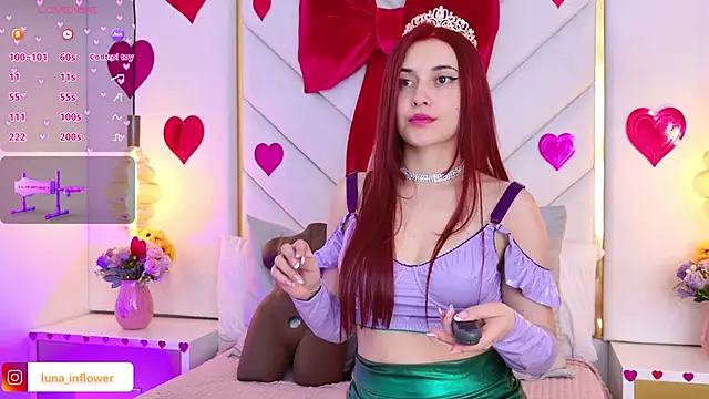 Snapshot of Flor_delunaa chatting on 02/19/26, 12:56 Flor delunaa online show from 02/19/26, 12:56