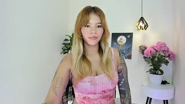 Adria ross online show from 04/23/26, 12:29
