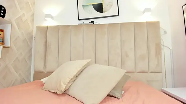 Anniie Queen online show from 02/13/26, 02:07