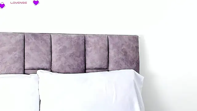 VeronicaTonu online show from 03/11/25, 02:51