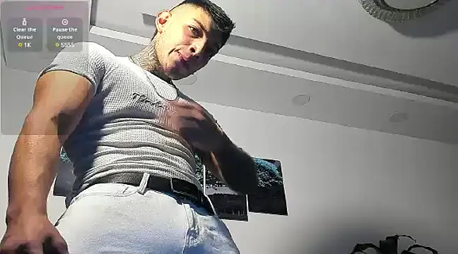 Snapshot of angeel_d035 chatting on 02/02/25, 12:40 angeel d035 online show from 02/02/25, 12:40