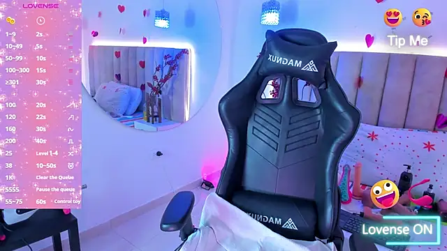 Snapshot of LiaaGenner chatting on 02/24/25, 07:30 LiaaGenner online show from 02/24/25, 07:30