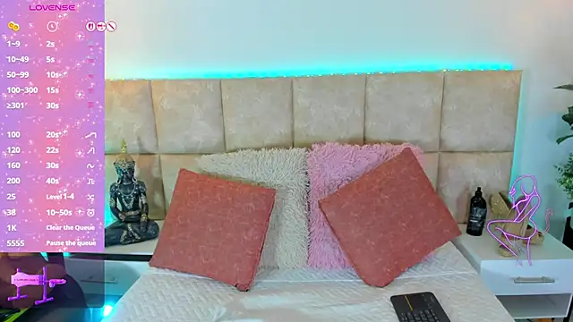 Snapshot of LiaaGenner chatting on 09/08/25, 07:02 LiaaGenner online show from 09/08/25, 07:02