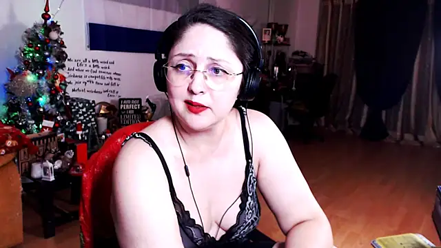 Snapshot of Imperatriza chatting on 01/31/25, 01:11 Imperatriza online show from 01/31/25, 01:11