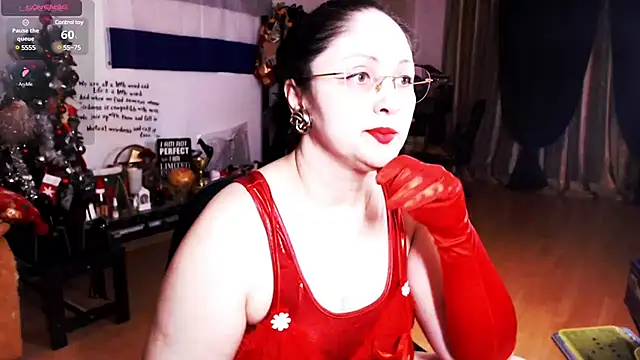 Snapshot of Imperatriza chatting on 02/14/25, 03:43 Imperatriza online show from 02/14/25, 03:43