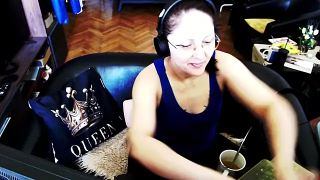 Snapshot of Imperatriza chatting on 05/08/26, 08:08 Imperatriza online show from 05/08/26, 08:08