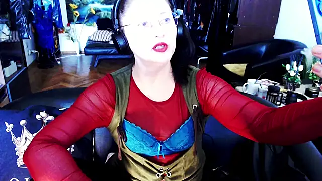 Snapshot of Imperatriza chatting on 05/18/26, 12:55 Imperatriza online show from 05/18/26, 12:55