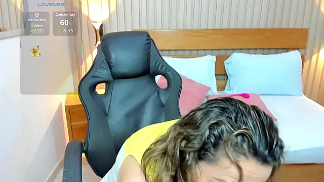 luciana ballesteros  online show from 02/07/26, 12:09