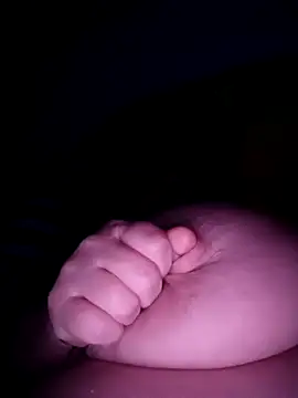 Snapshot of poussychats chatting on 02/07/25, 01:25 poussychats online show from 02/07/25, 01:25