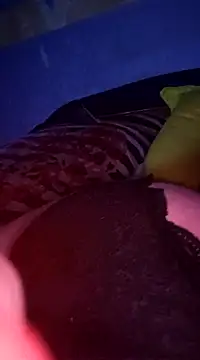 Snapshot of poussychats chatting on 02/08/25, 12:17 poussychats online show from 02/08/25, 12:17