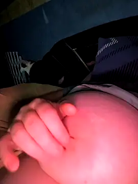 Snapshot of poussychats chatting on 09/29/25, 10:47 poussychats online show from 09/29/25, 10:47