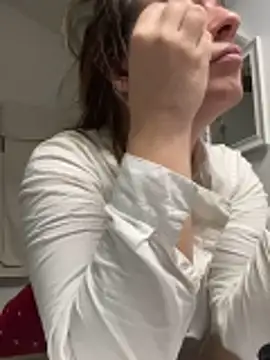 lyajoliee online show from 03/14/26, 08:42