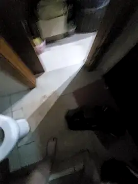 Snapshot of hotshotbad chatting on 03/17/25, 11:21 hotshotbad online show from 03/17/25, 11:21