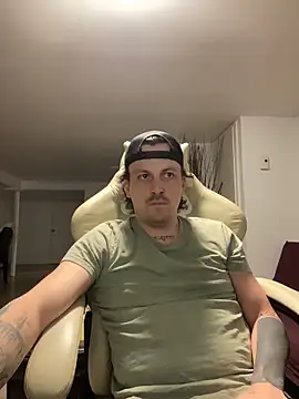 Snapshot of Tremblay_Simard chatting on 02/24/26, 05:27 Tremblay Simard online show from 02/24/26, 05:27