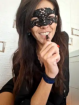 EmySkinny85 online show from 11/19/25, 09:42