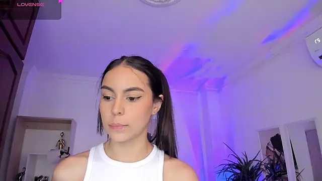 Aleejaa   online show from 03/04/25, 05:24