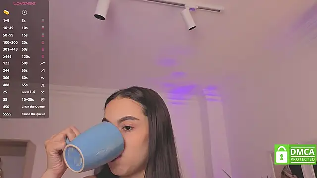 Aleejaa   online show from 10/08/25, 11:52