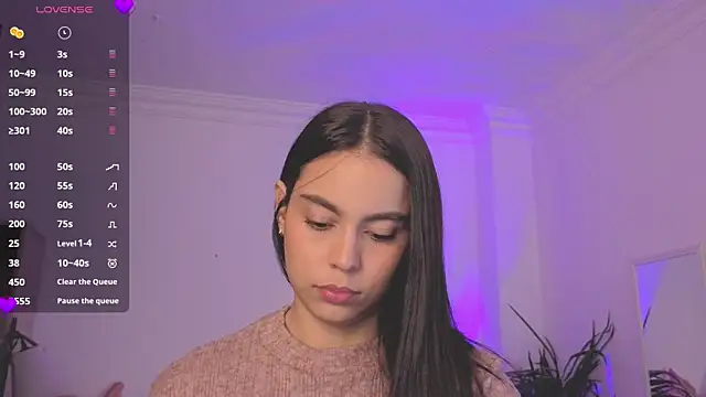 Aleejaa   online show from 04/01/26, 11:44