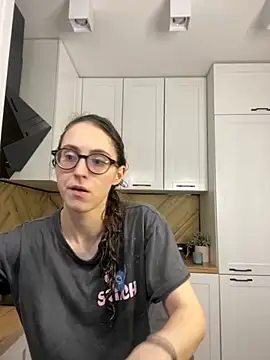 MartiniiSelenna online show from 11/30/25, 06:50